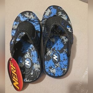 NWT LITTLE BOYS NERF SANDALS FLIP FLOPS DARK BLUE SIZE 9-10
